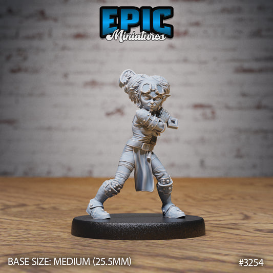 Gnome Tinkerer Femal Series - Epic Miniatures | Gnome | Feminine |Medium