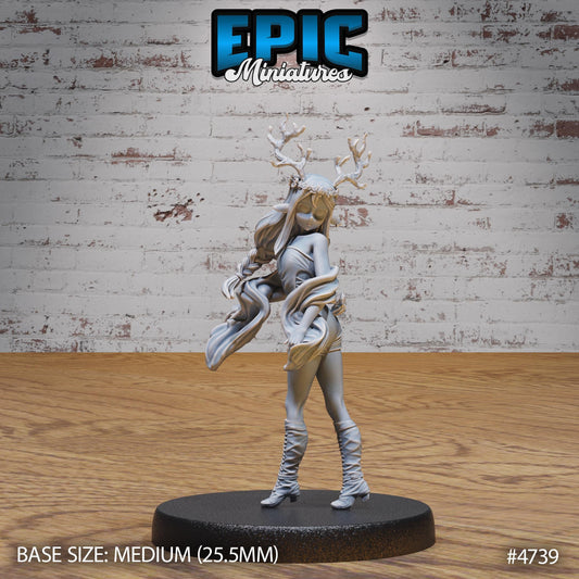 Druid Child Female - Epic Miniatures | #108 - Old Fables