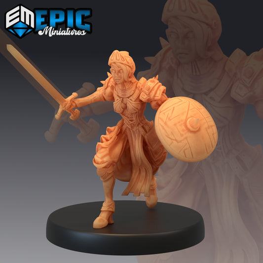 Queen's Knight Attacking 382 - #14 Last Rebellion - Epic Miniatures | Human Female, Knight, Guard, Sword, Shield
