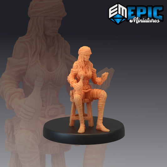 Pirate Gunner Gambling 102 - #06 Pirates Voyage - Epic Miniatures | Pirate, Gunner, Rifle, Female Pirate