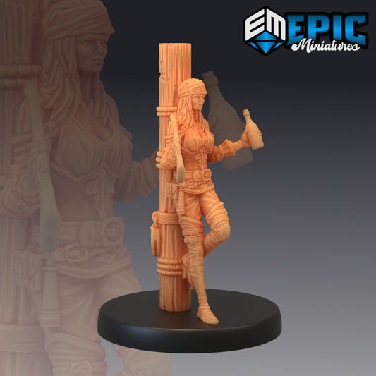 Pirate Gunner Leaning 101 - #06 Pirates Voyage - Epic Miniatures | Pirate, Gunner, Rifle, Female Pirate