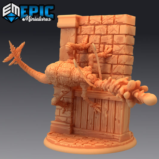 Rust Creeper Series - #30 Savage Mountains - Epic Miniatures | Large | Beast, Horror