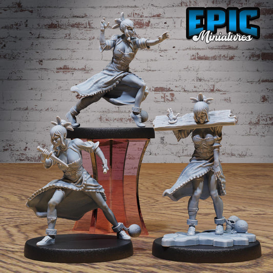 Captured Witch - Epic Miniatures | #106 - Faith Defender